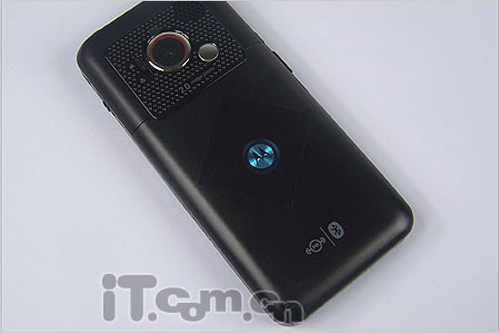 话说全世界的猪都笑了 摩托E6跌破2K_手机