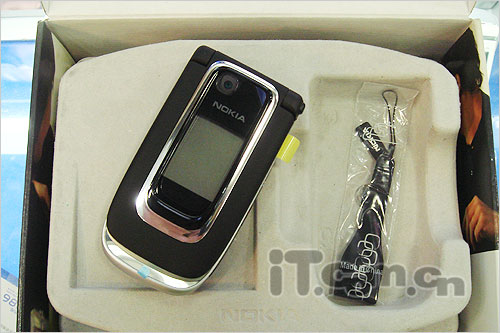 手机刷卡不是梦 诺基亚首款NFC手机到_手机