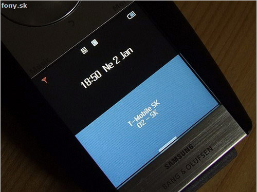 (图为三星触屏滑盖手机sgh-f310)
