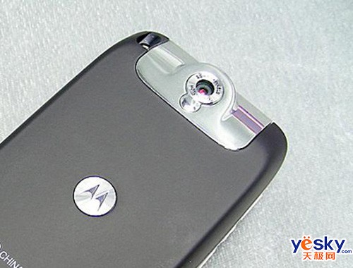 ������2KĦ������A1200�ֻ��ں���¥��˦