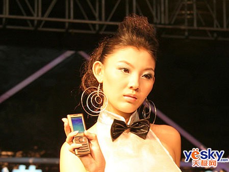 ŵ����6500C���ٽ������п�ǧ��Ԫ��