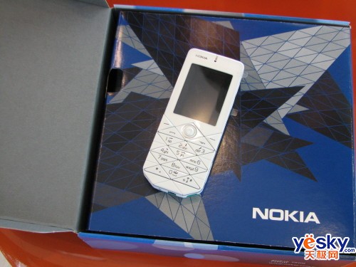 ������Ը߹�ŵ���ǰ�ɫ��7500���µ���