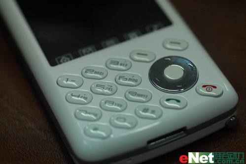 ������ϵ�ֱ����������ֻ�V908�ǳ�