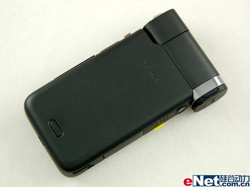 变形黑金刚!诺基亚N93i报价4500元_手机_科技