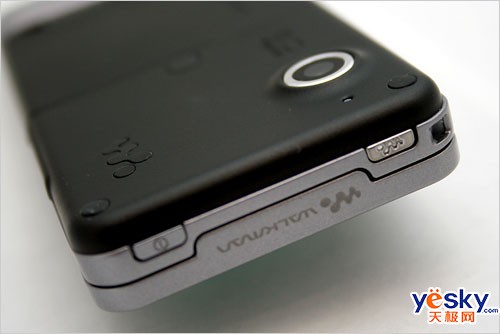 �����ֻ��ı�������WalkmanW910��3K