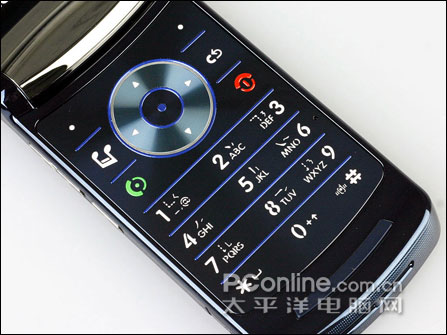 再度升级2GB版摩托镜面智能机V8评测(2)