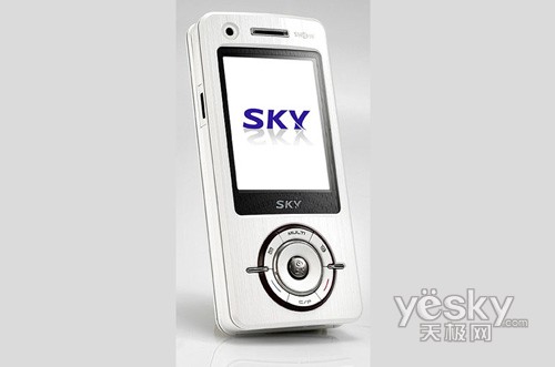 支持DMB电视功能泛泰推出滑盖IM-S240K