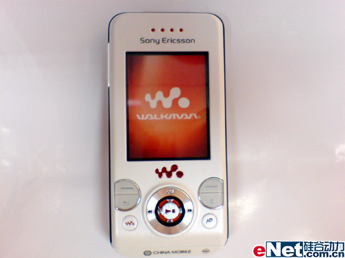 气质非凡索爱滑盖音乐机W580c仅2680