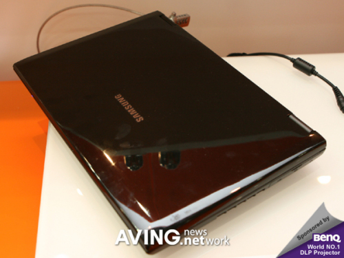 13英寸独显轻薄新品 三星Q70亮相SEK07_笔记本