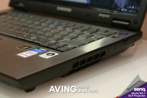 13英寸独显轻薄新品 三星Q70亮相SEK07_笔记本