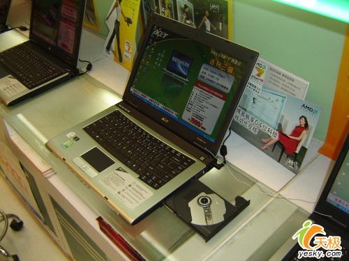 暴降400元 宏碁3273本降价神速有原因_笔记本