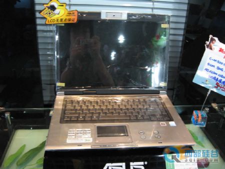 采用独立显卡15寸华硕F5V不足5500元_