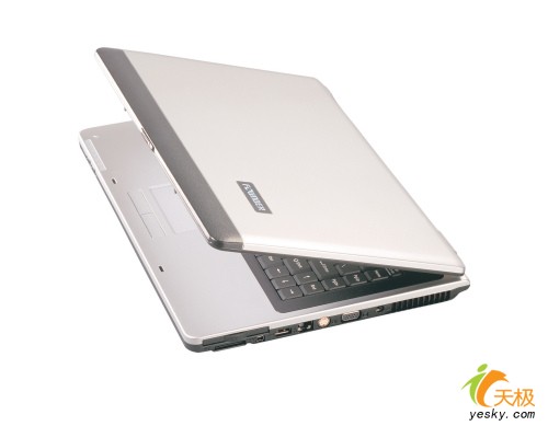 白金汉认证笔记本FOUNDER S621A登场_笔记本