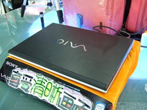 游戏玩爽办公还不热 索尼SZ422热卖万元_笔记本
