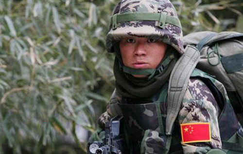 百炼成钢 为士兵突击中的人物配本