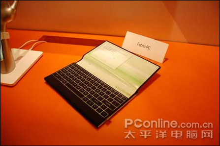 富士通展示全球最小预装Vista笔记本-远景-Wi