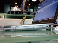 ����CR13Ѹ��4���Ա���ԭװ��9588Ԫ