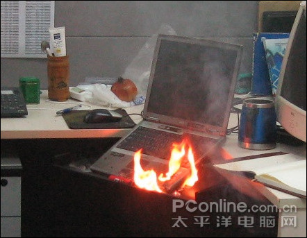 惠普3蓝光新品连发 戴尔起火电池曾召回?_笔记本