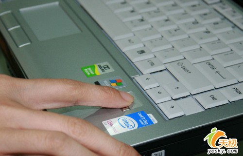 ˫����ָ��!��֥SatelliteM207��700