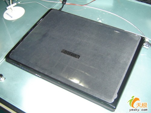 ������Ϸ��������8600M���Ա��Ƽ۸���