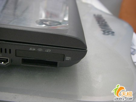 �ͼ����ڳ�������X22�ʼǱ��ں��ֽ�300