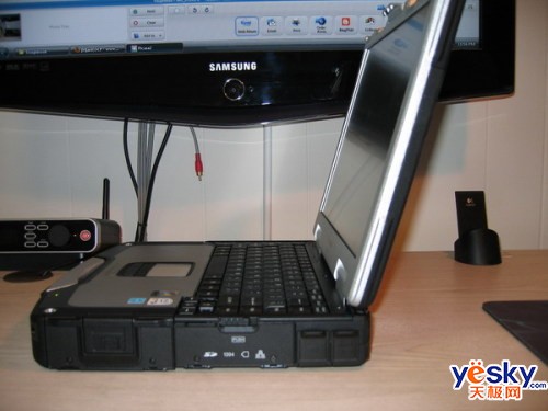 רװToughbookCF-30(4)