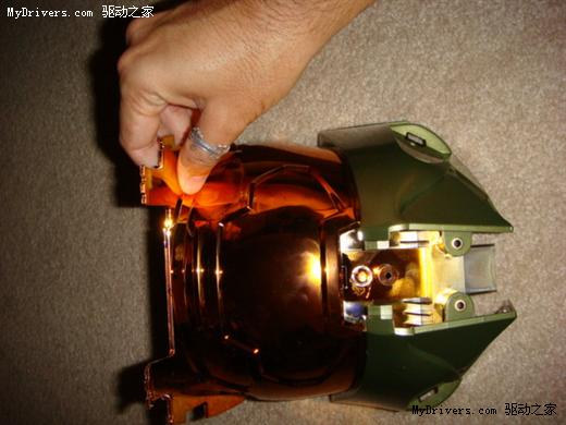 如何戴上传奇版头盔_软件