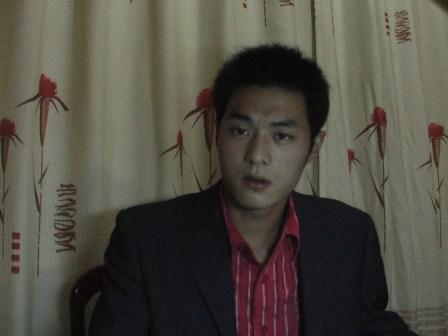 老总和帅_老总和秘书在办公室里(3)