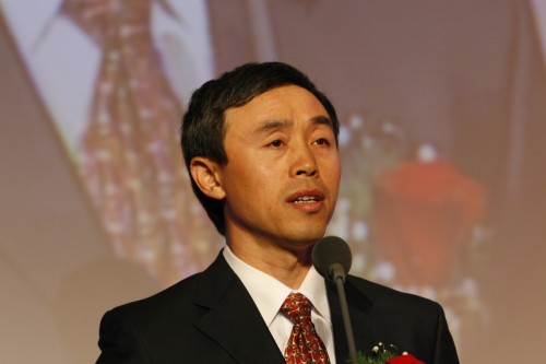 星辉公司的董事长是谁_蓝田县宏辉董事长图片