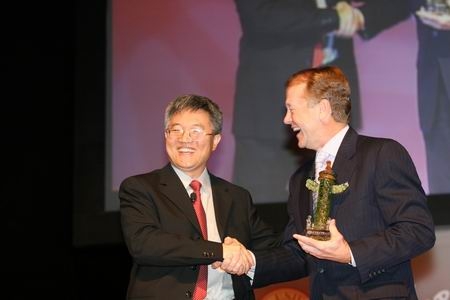 �Ƽ�ʱ��_ͼ�ģ���άӭƸ��Ǯ��˹�α���⻪����ѧԺ����