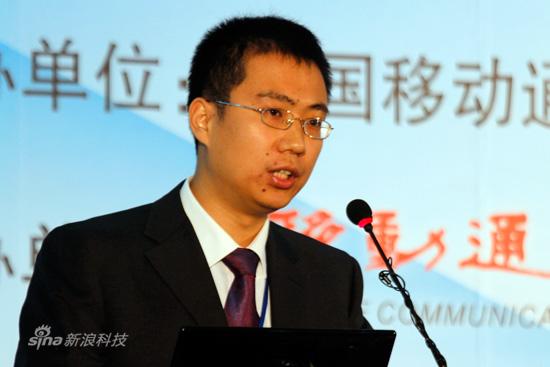 华为中国区Marketing部副总工黄岳(胡秀岩/摄 新浪科技)