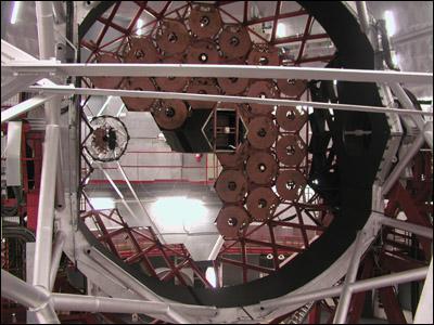 世界最大红外天文望远镜投入使用(图)_科学探