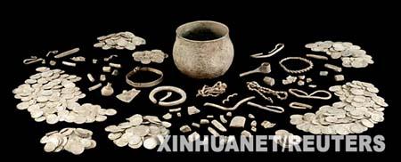 ��Ӣ�����չʾ��ŷ�����Ӷ��䱦(��ͼ)