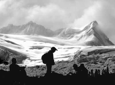 ���ز��ܷ���������Ⱥ