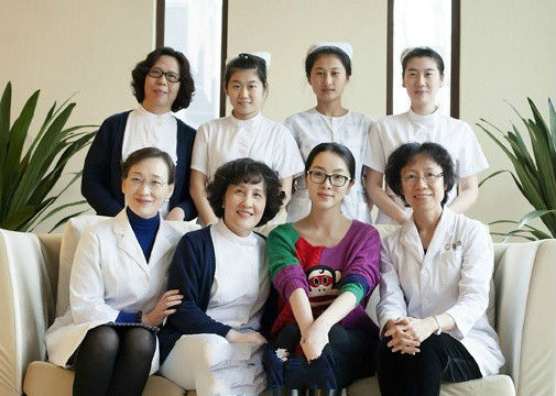 李思思在月子中心 李思思在月子中心