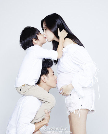 林志颖亲吻老婆大肚 林志颖亲吻老婆大肚