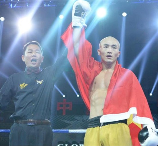 12.31武林风一龙最新比赛视频:一龙狂虐KO日