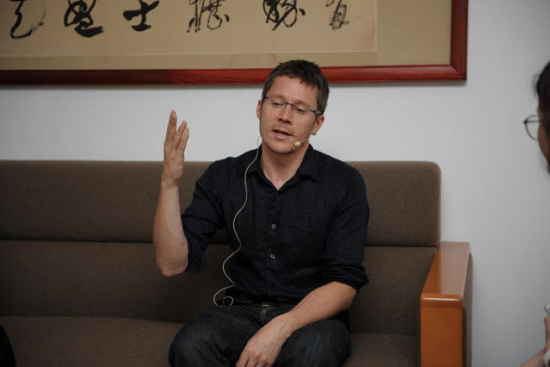 霍顿接受北京阅读季专访谈童书创作方法 霍顿接受北京阅读季专访谈童书创作方法