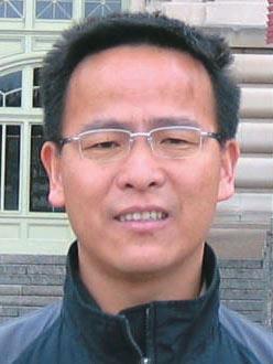 年度策划人提名:施宏俊