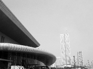 东莞95%以上的星级酒店都是经营者的自有物业,在成本控制上占据有利地位。本报记者 王海荣 摄 东莞95%以上的星级酒店都是经营者的自有物业,在成本控制上占据有利地位。本报记者 王海荣 摄