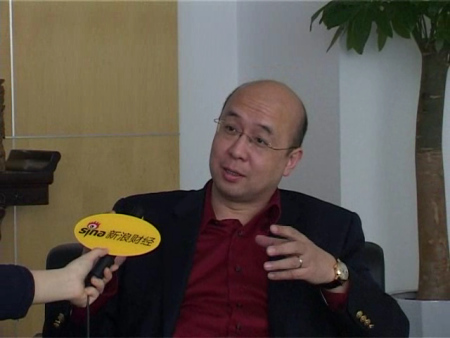 在被爆出将以16亿美元价格被美药企Charles River收购后,药明康德董事长李革今日在与新浪财经独家对话时表示,自己并不认为药明康德是“被卖”了。(图片来源:新浪财经) 在被爆出将以16亿美元价格被美药企Charles River收购后,药明康德董事长李革今日在与新浪财经独家对话时表示,自己并不认为药明康德是“被卖”了。(图片来源:新浪财经)