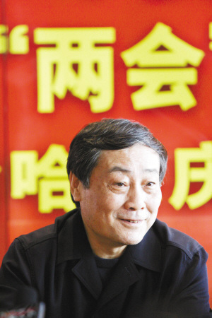 2010 宗庆后商报记者 暴帆/摄 2010 宗庆后商报记者 暴帆/摄