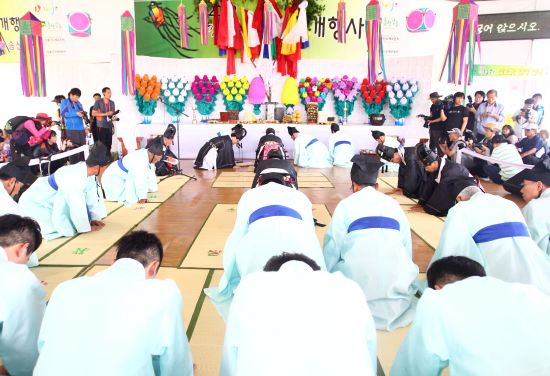 江陵端午祭的祭祀活动 江陵端午祭的祭祀活动