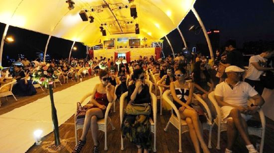 一位海外投资人看中国热钱涌出