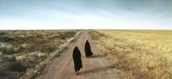 ▲《Zanan-ebedun-e mardan》(没有男人的女人),2009 ▲《Zanan-ebedun-e mardan》(没有男人的女人),2009