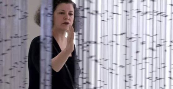 ▲ Mona Hatoum ▲ Mona Hatoum