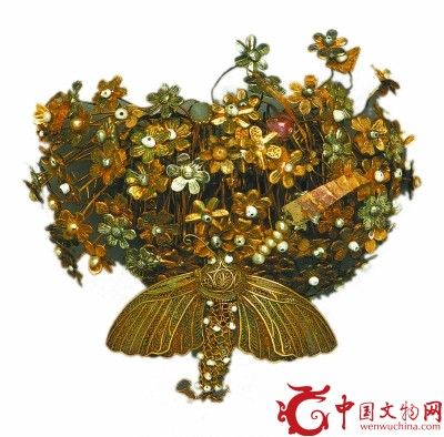 闹蛾金钗(陕西西安唐代李静训墓出土) 闹蛾金钗(陕西西安唐代李静训墓出土)