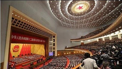 2015政府工作报告为世界扫霾