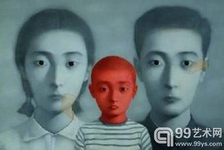 张晓刚《血缘:大家庭》的系列作品,画中彷若老照片的色调,神情呆滞、面目雷同,全是单眼皮、薄嘴唇、瓜子脸、中山装的拘谨姿态,在一股压抑的情绪中。从这些人像的精神状态中我们就想像到文革人的面部表,机械化、单一化,是一种呆板行为,木若呆鸡是一种极端压制的病态心理特征。 张晓刚《血缘:大家庭》的系列作品,画中彷若老照片的色调,神情呆滞、面目雷同,全是单眼皮、薄嘴唇、瓜子脸、中山装的拘谨姿态,在一股压抑的情绪中。从这些人像的精神状态中我们就想像到文革人的面部表,机械化、单一化,是一种呆板行为,木若呆鸡是一种极端压制的病态心理特征。