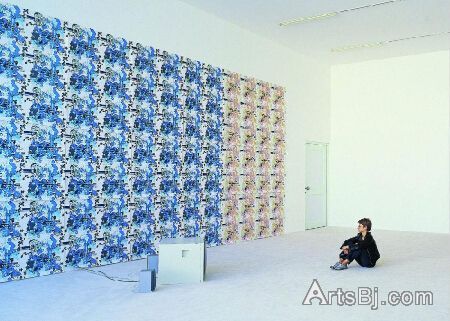 皮埃尔·于热和菲利普·帕雷诺协作完成的作品《没有灵魂的躯壳》 皮埃尔·于热和菲利普·帕雷诺协作完成的作品《没有灵魂的躯壳》